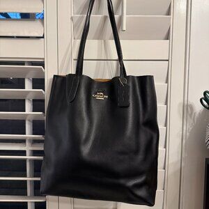 Coach Thea Tote Black